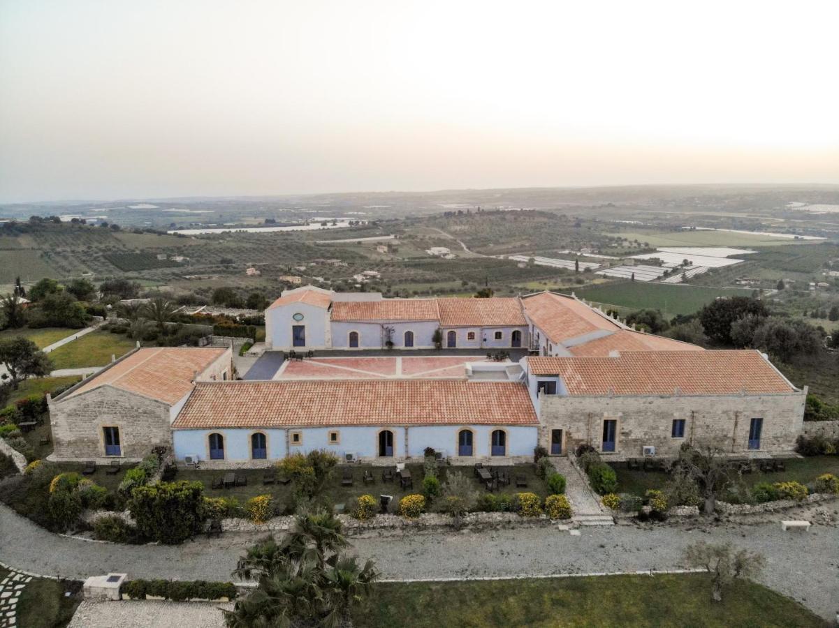 Hotel Masseria Del Carrubo à Noto Extérieur photo