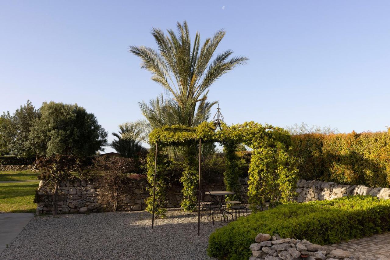 Hotel Masseria Del Carrubo à Noto Extérieur photo