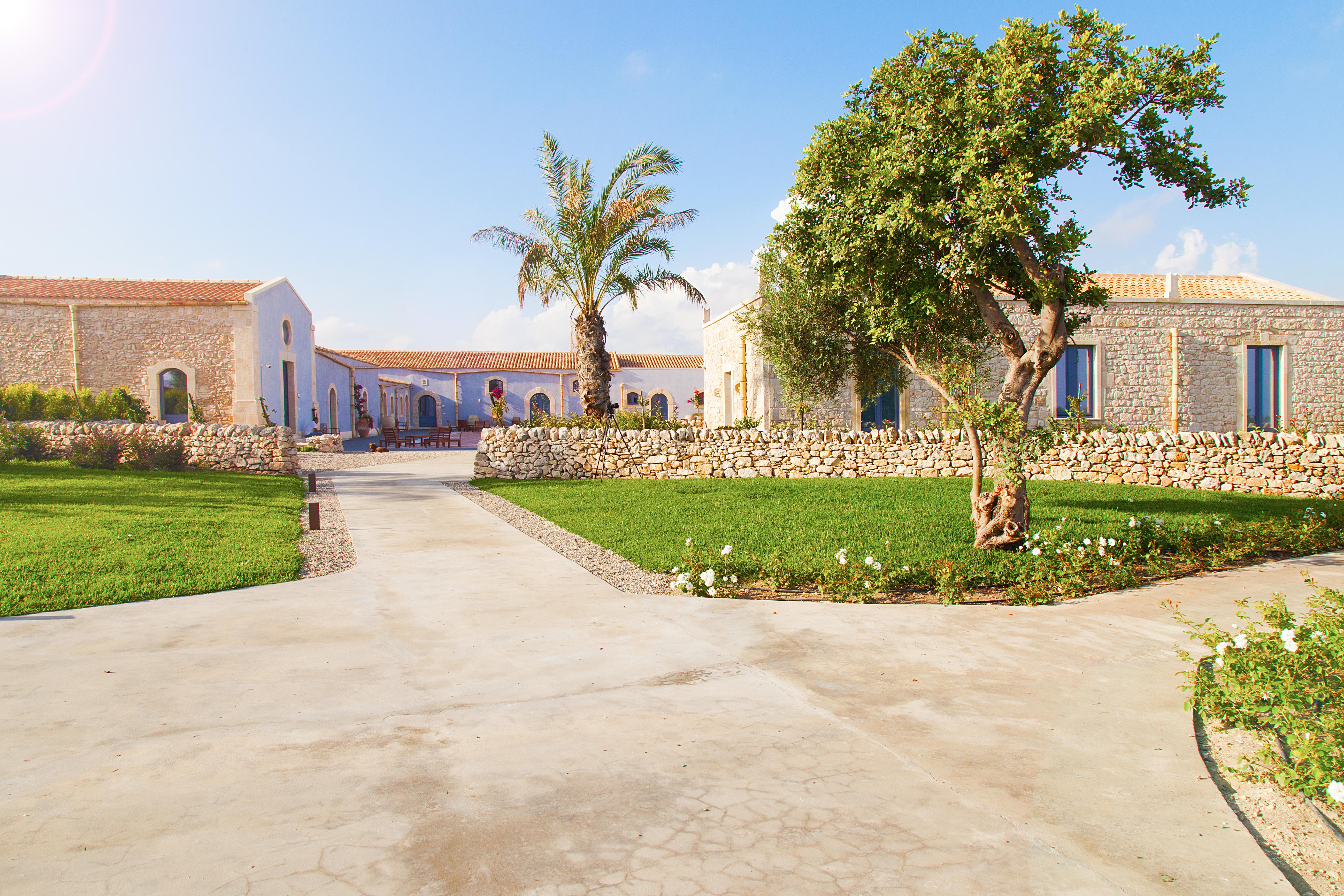 Hotel Masseria Del Carrubo à Noto Extérieur photo